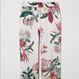 H&M ankle length pants
